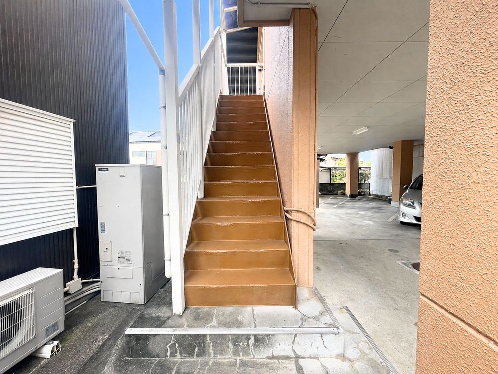 共用階段