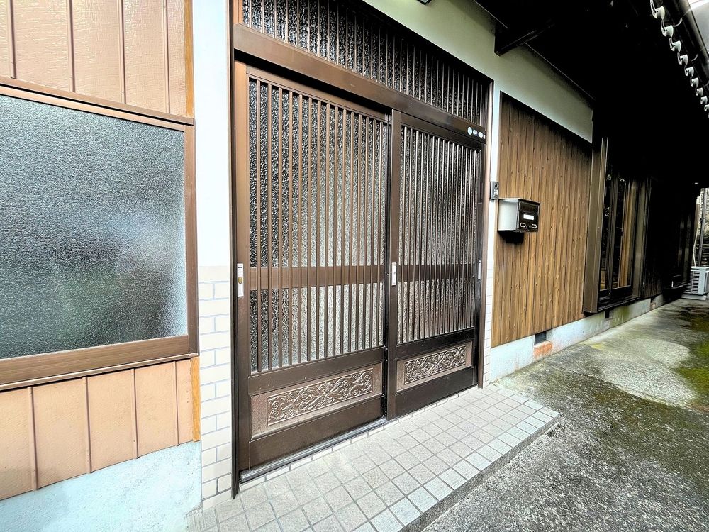 玄関ドア