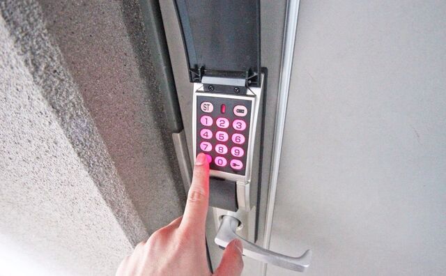 edロック 暗証番号式のキーレスロック。
お好きな番号、8桁まで設定可能です!