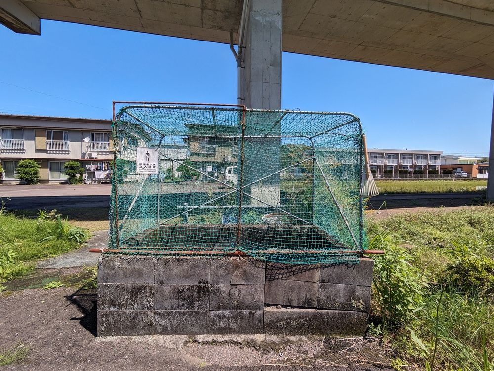 ゴミ捨て場 害鳥に荒らされる心配なし!