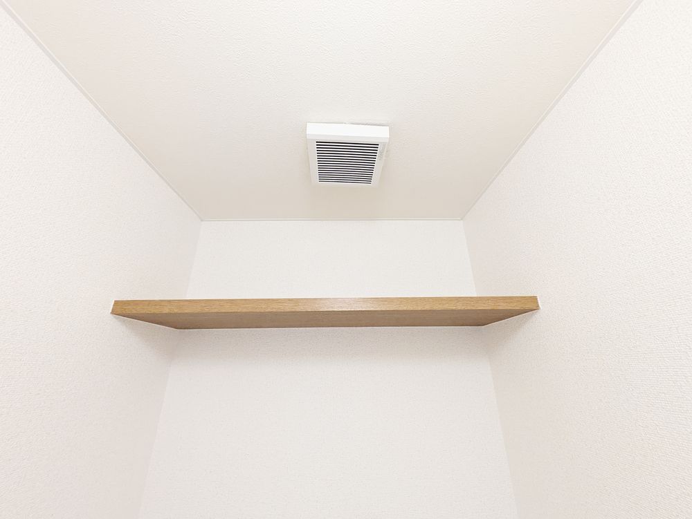 備え付けの棚