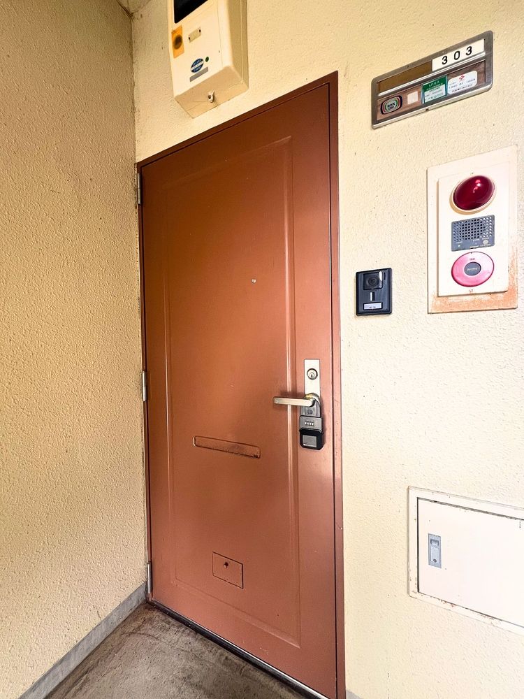 玄関ドア