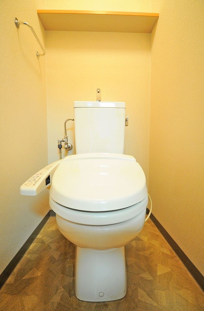 ウォシュレット付きです