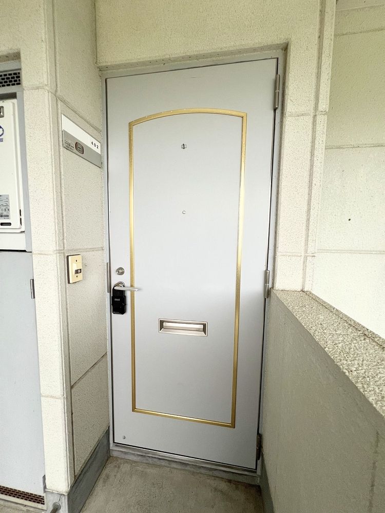 玄関ドア