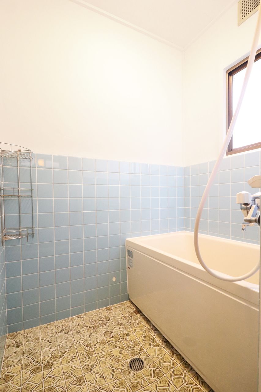 松本アパート102号室の浴室の画像です