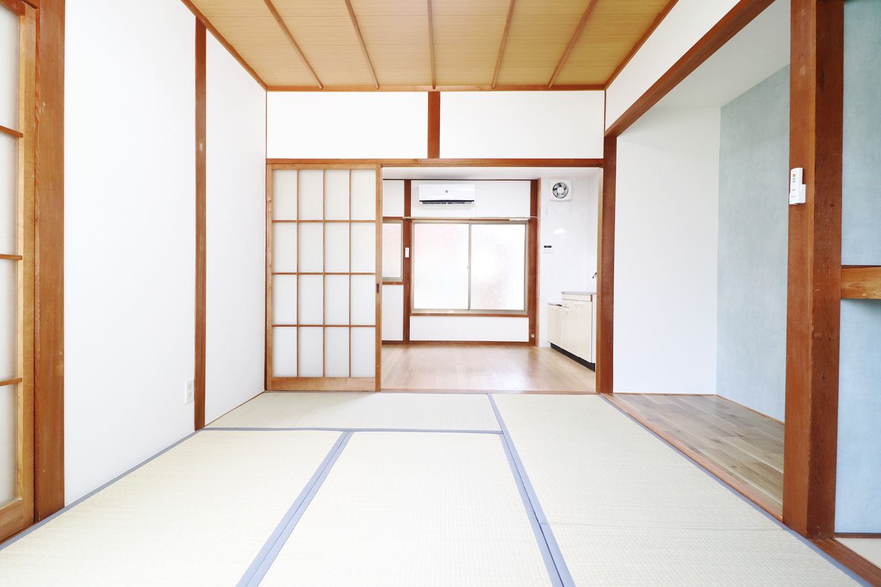松本アパート102号室の和室の画像です